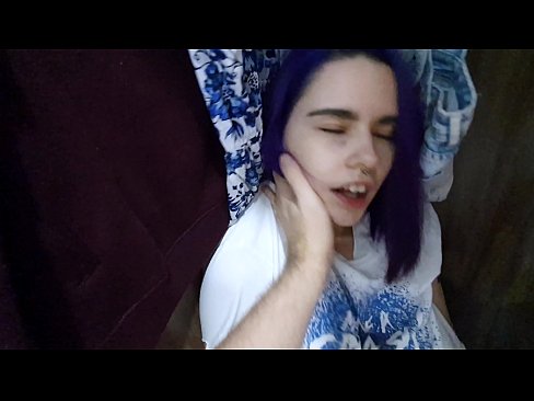 ❤️ Ya sami kanwata a cikin kabad ya taimaka mata ❤️ Batsa ❌️